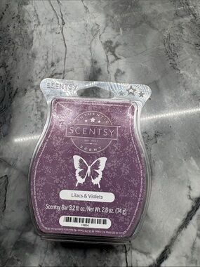 Scentsy Lilacs & Violets Wax Bar - Purple